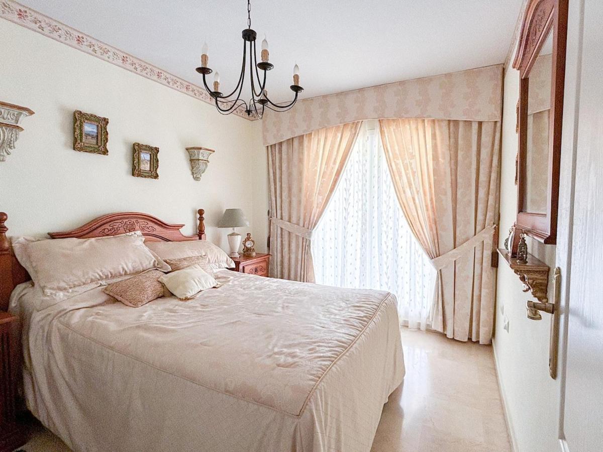Apartment Beautiful With Sea Views! *